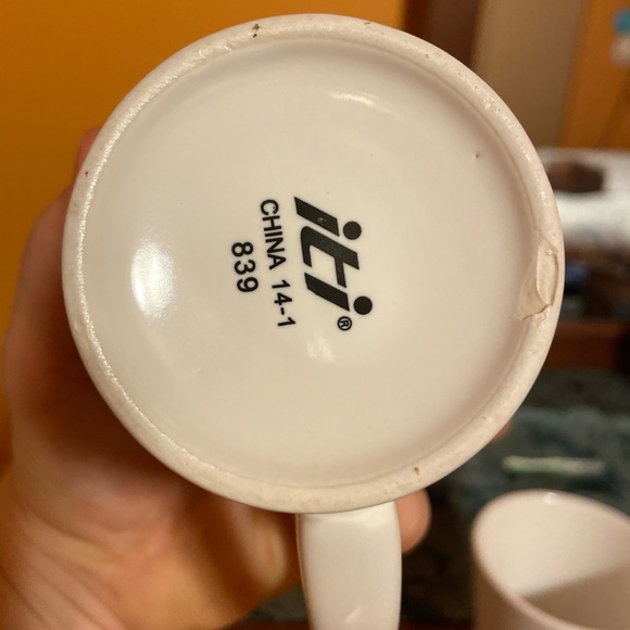 Set of Ceramic Cups - Picture 3 of 7